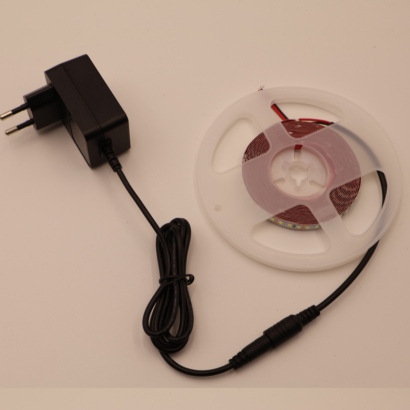 Low-Voltage-Light-Strip2